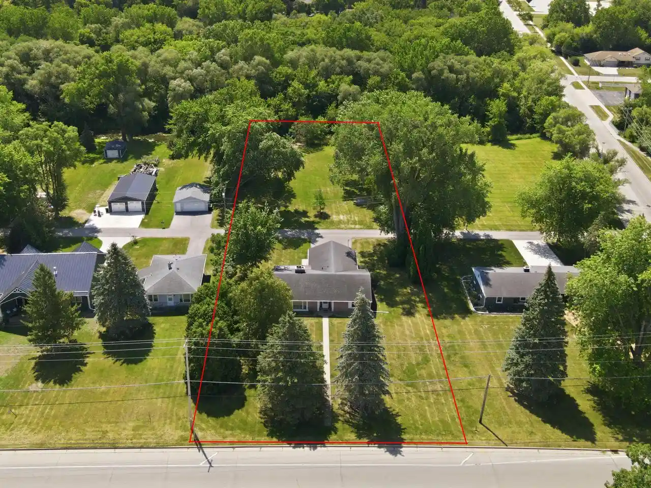 2nd image of N7187 Winnebago Dr Dr, Fond Du Lac, WI 54935 | MLS# 1972861