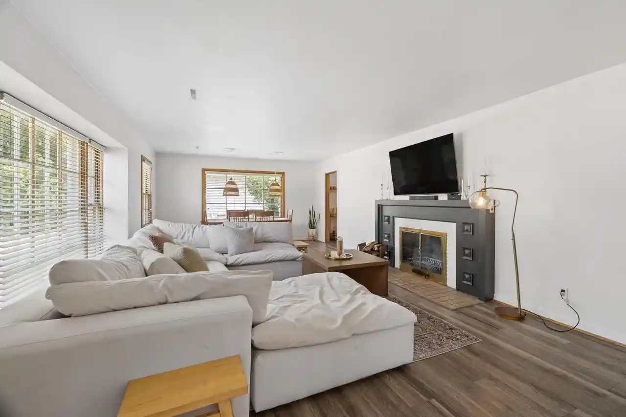 5th image of N7187 Winnebago Dr Dr, Fond Du Lac, WI 54935 | MLS# 1972861