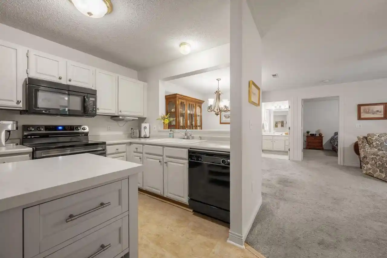 21st image of 590 Pewaukee Road Road #C, Pewaukee, WI 53072 | MLS# 1972881