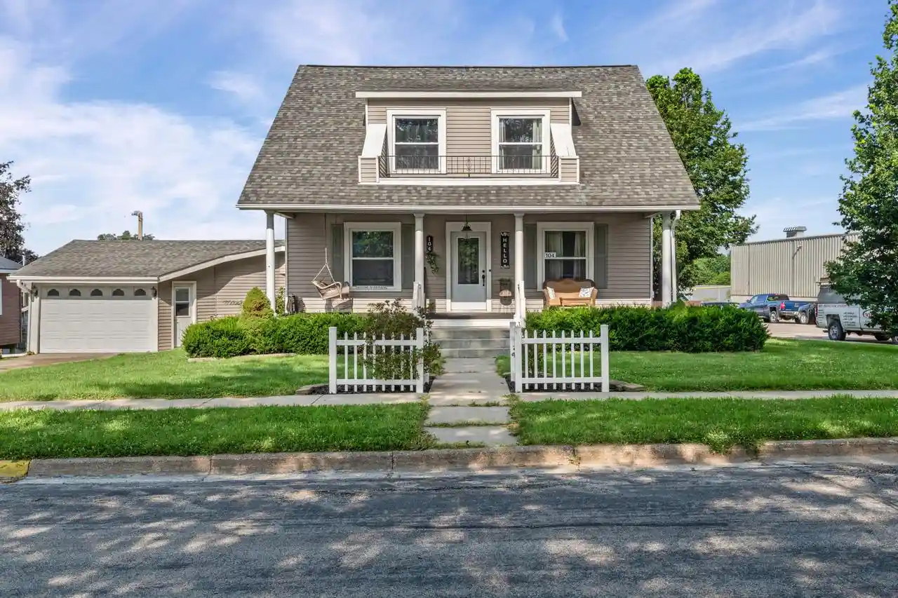 1st image of 104 2nd Avenue Sw Avenue Sw, Spring Grove, MN 55974 | MLS# 1972883