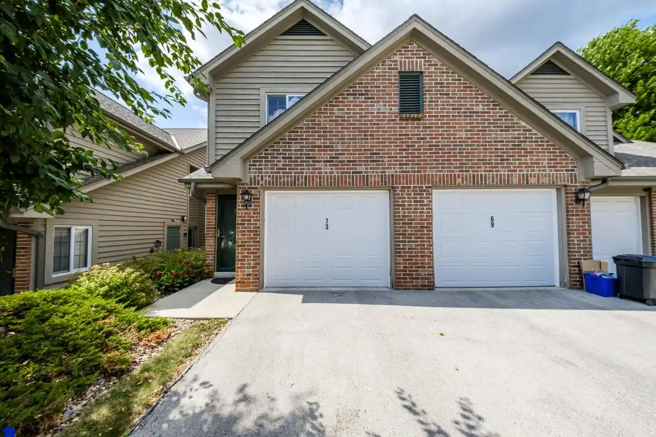 1st image of 18500 Brookfield Lakes Dr Dr #73, Brookfield, WI 53045 | MLS# 1972882