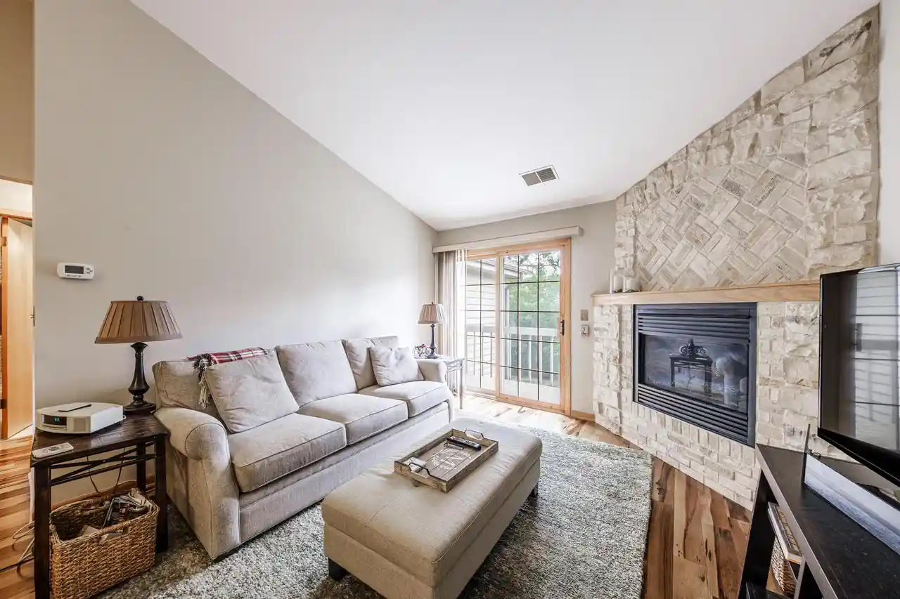 22nd image of 18500 Brookfield Lakes Dr Dr #73, Brookfield, WI 53045 | MLS# 1972882