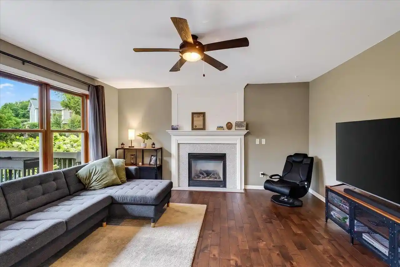 2nd image of 3818 Ice Age Dr Dr, Madison, WI 53719 | MLS# 2028685