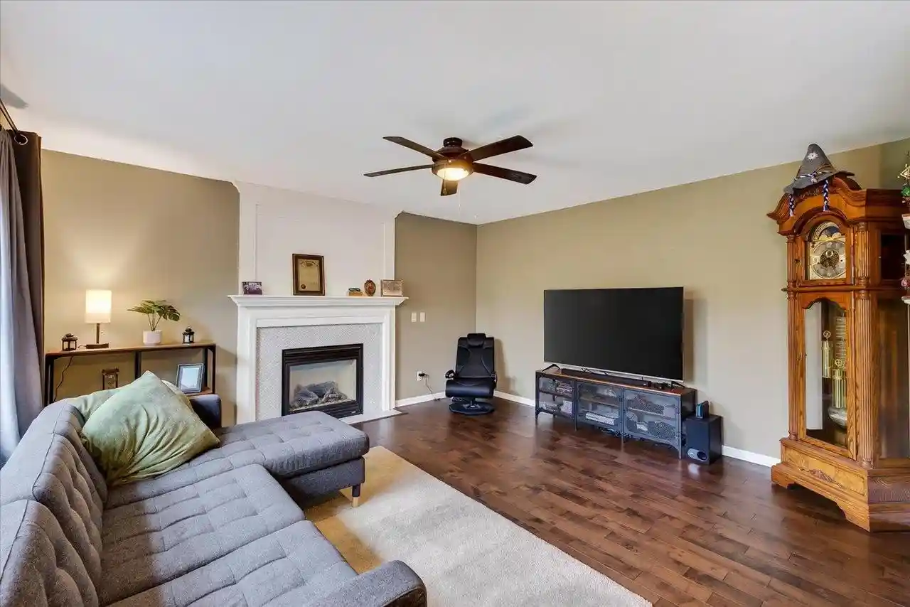 3rd image of 3818 Ice Age Dr Dr, Madison, WI 53719 | MLS# 2028685