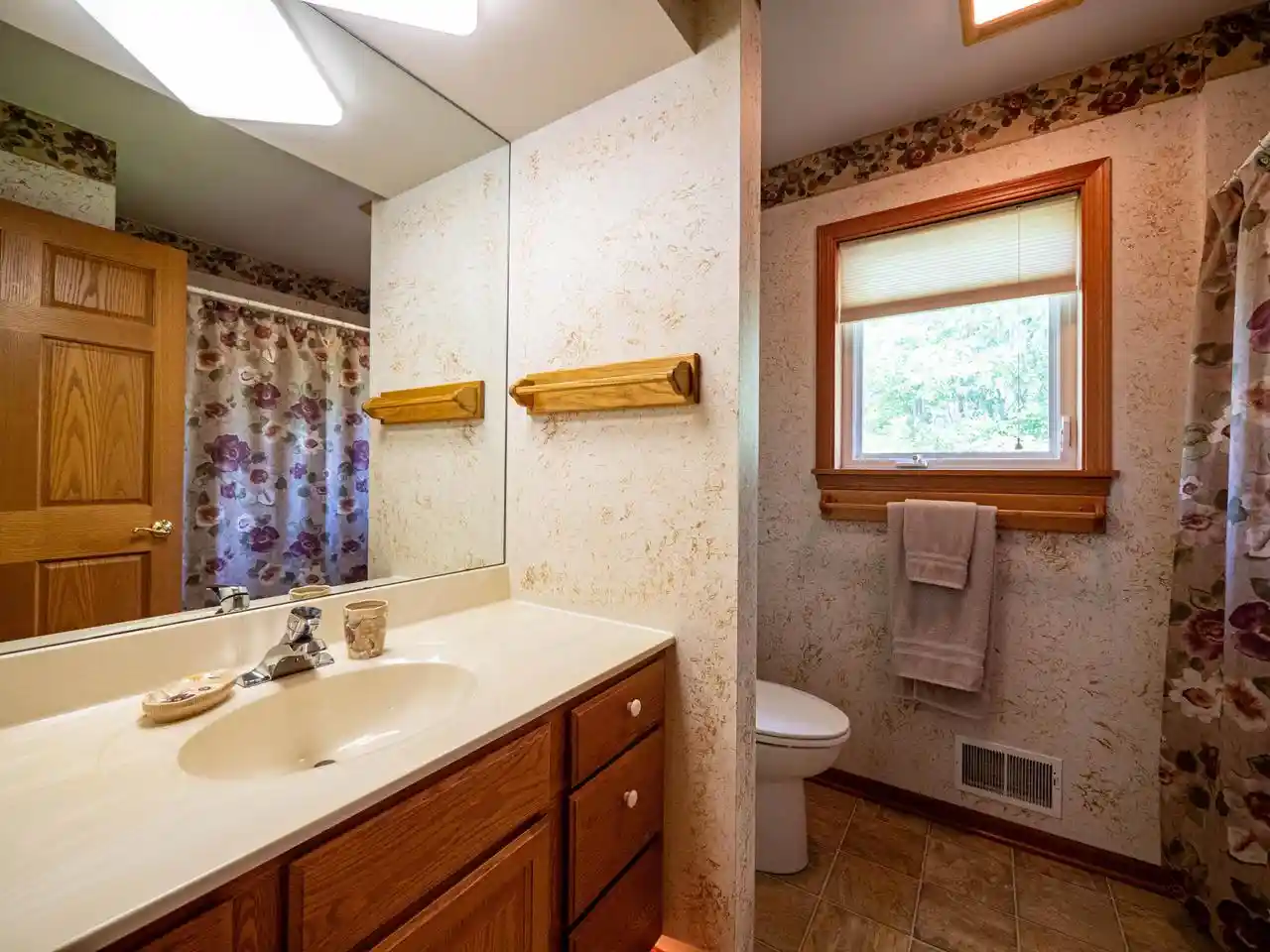 4th image of 2671 W Wingate Lane Lane, West Bend, WI 53090 | MLS# 1972886