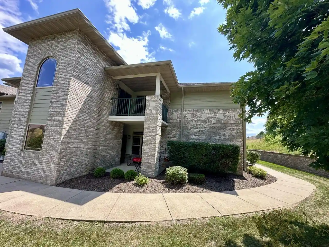 1st image of 470 N Silverbrook Dr Dr #202, West Bend, WI 53090 | MLS# 1972893