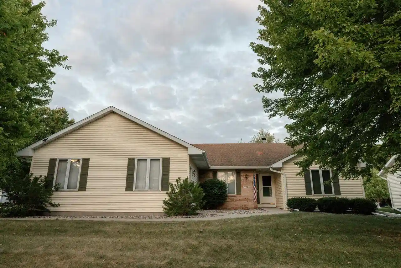 Photo 1 of Single family home for sale at 752 Westlawn Dr Dr, Cottage Grove, WI 53527 | MLS# 2028690 | Listing updated on 2026-09-07