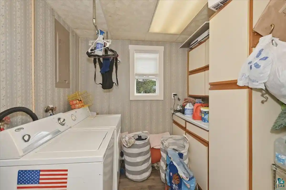2nd image of 5005 E 2nd St St, Superior, WI 54880 | MLS# 6126914