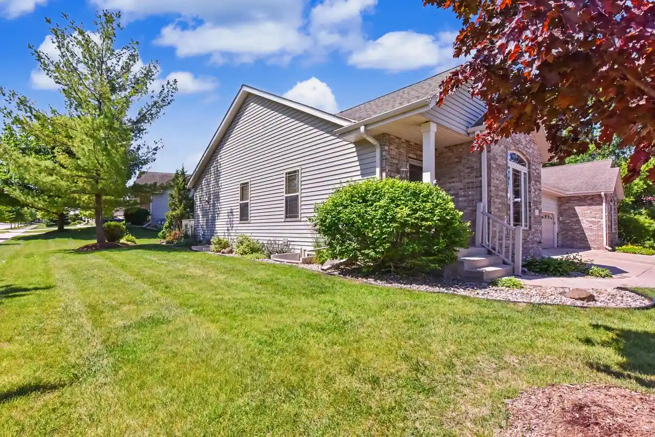 1st image of 124 Meehan Circle Circle, West Bend, WI 53095 | MLS# 1972896