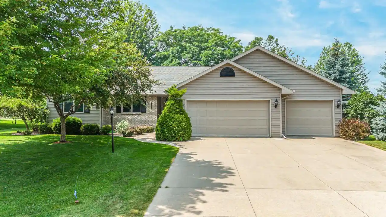 1st image of N9539 Chadbury Lane Lane, Appleton, WI 54915 | MLS# 50329605