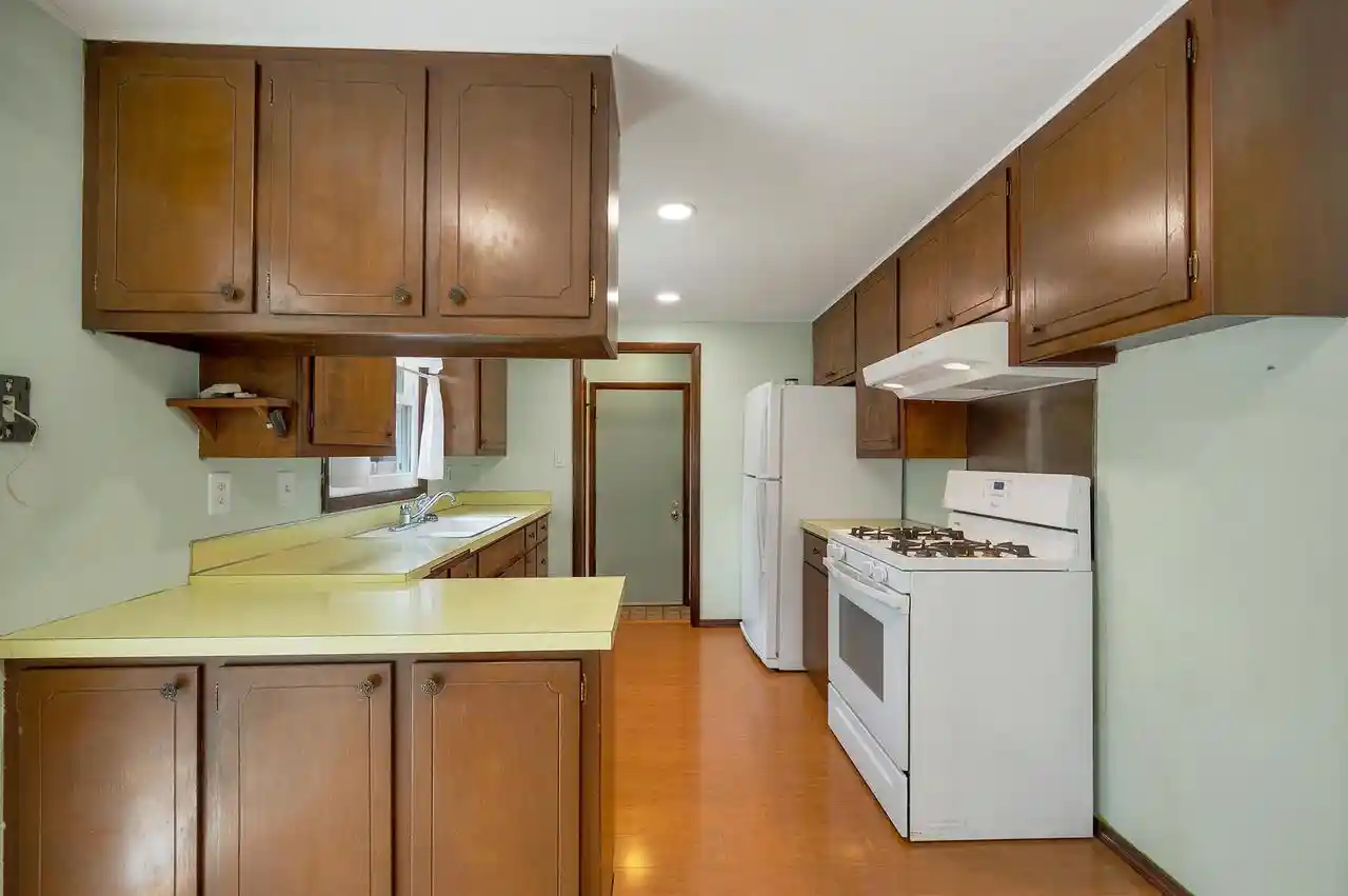 2nd image of 815 Ash Street Street, De Pere, WI 54115 | MLS# 50329623