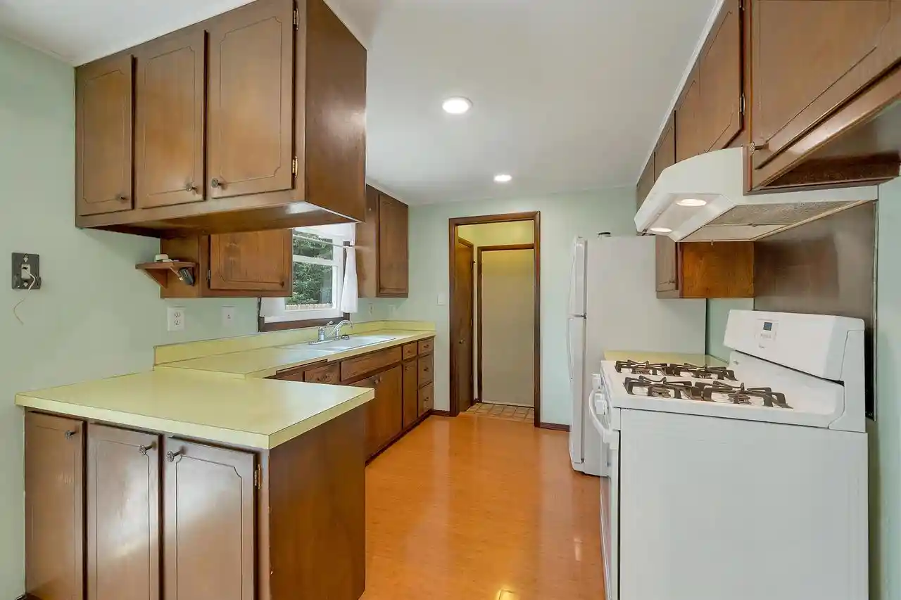 3rd image of 815 Ash Street Street, De Pere, WI 54115 | MLS# 50329623