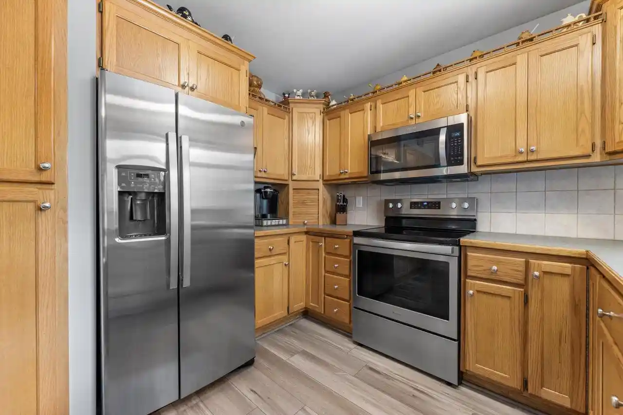 5th image of W369S4863 Needle Point Dr Dr, Dousman, WI 53118 | MLS# 1972903