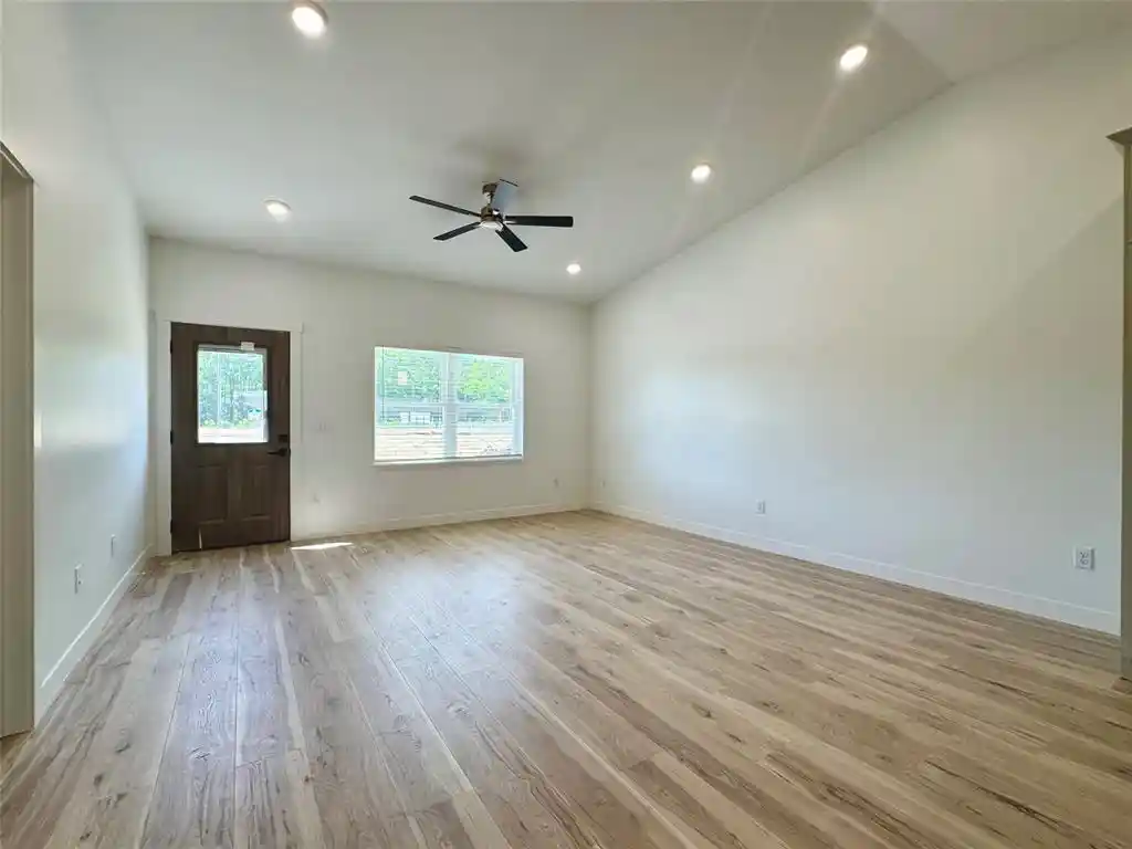 3rd image of 1716 Whitetail Way, Altoona, WI 54720 | MLS# 1603367