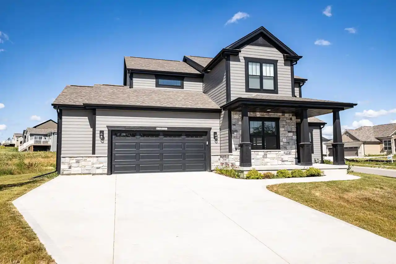 1st image of W206n5693 Muirfield Dr Dr, Menomonee Falls, WI 53051 | MLS# 1972914