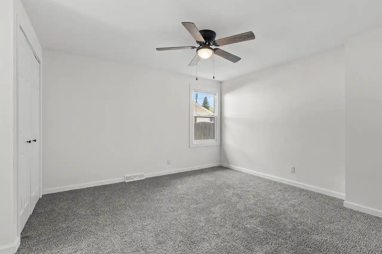 3rd image of 1322 Broad Street Street, Oshkosh, WI 54901 | MLS# 50329615