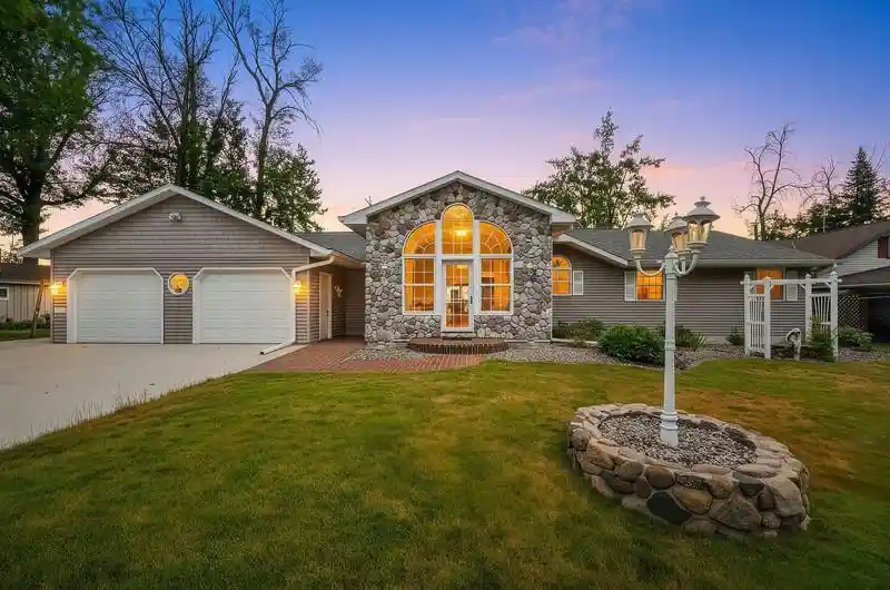 1st image of 9393 County Road G, Suring, WI 54174 | MLS# 50329601