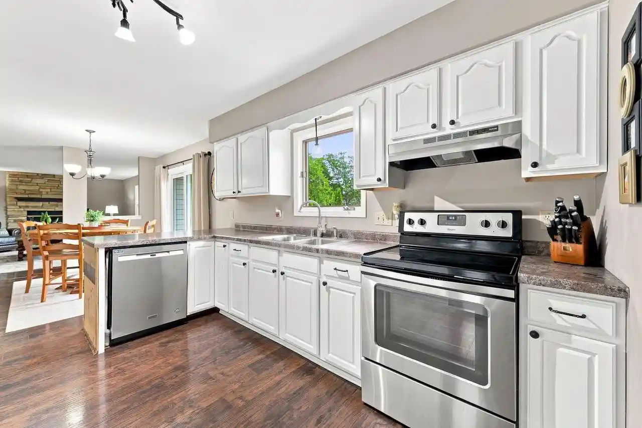 2nd image of 5829 Winstar Lane Lane, Caledonia, WI 53402 | MLS# 1972929