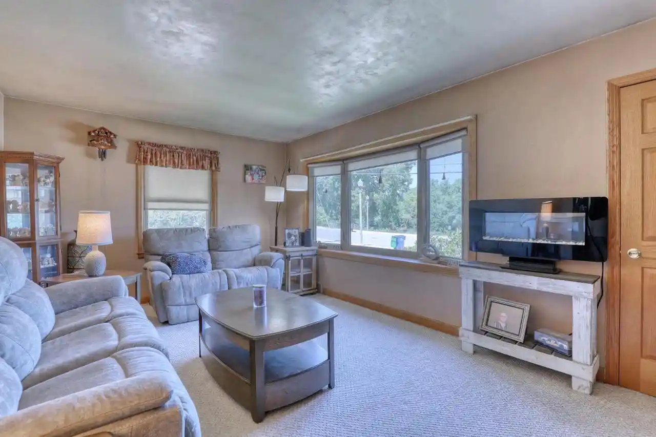 5th image of 621 W Main Street Street, West Bend, WI 53090 | MLS# 1972940