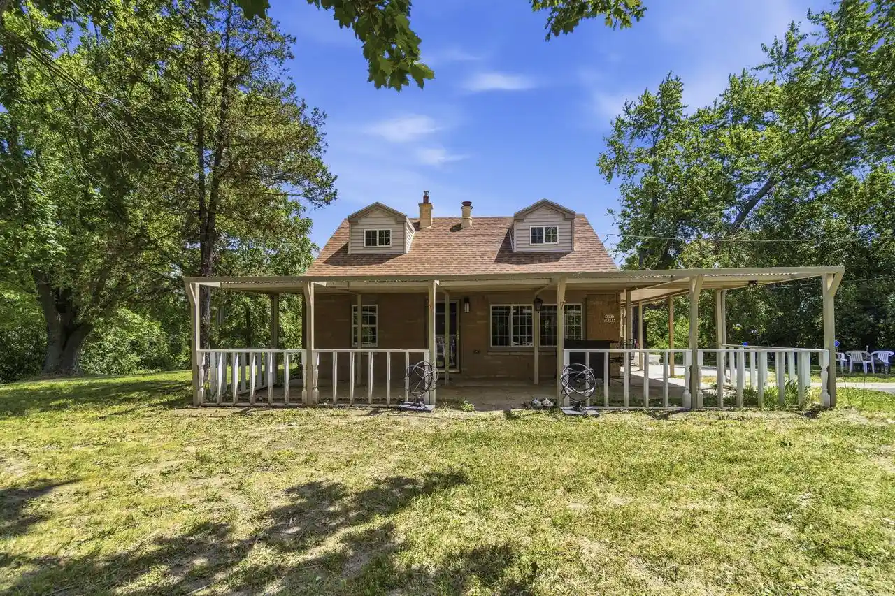 1st image of W207s8286 Hillendale Dr Dr, Muskego, WI 53150 | MLS# 1972944