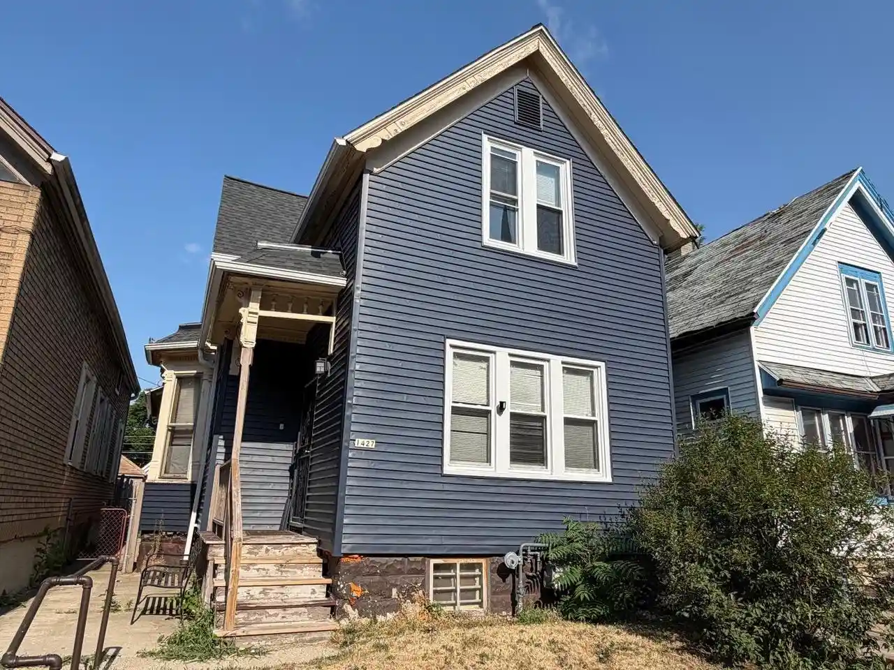 Photo 1 of Single family home for sale at 1427 N 24th Pl Pl, Milwaukee, WI 53205 | MLS# 1972953 | Listing updated on 2026-08-18