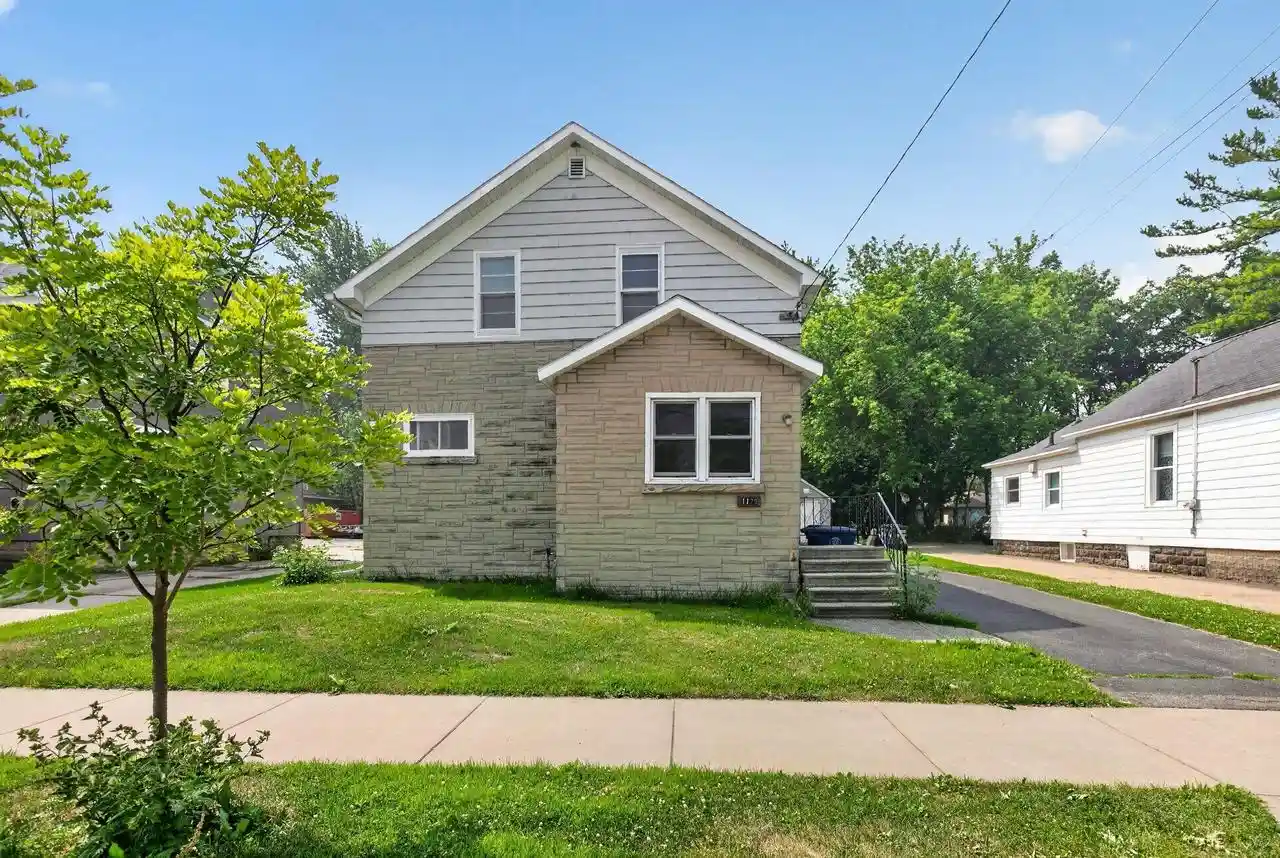 1st image of 1129 W New York Avenue Avenue, Oshkosh, WI 54901 | MLS# 50329647