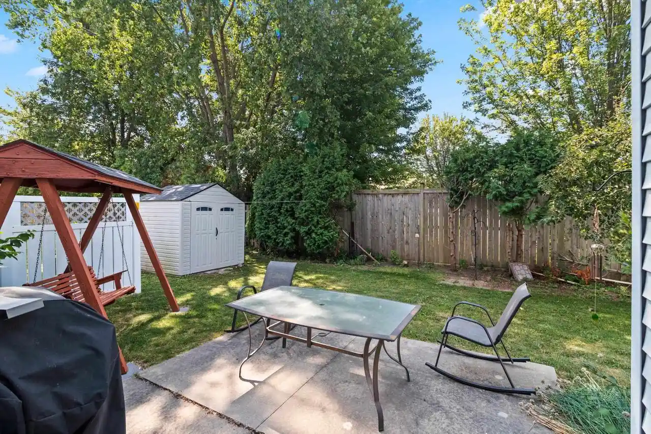 3rd image of 3303 E Heidemann Dr Dr, Appleton, WI 54915 | MLS# 50329644