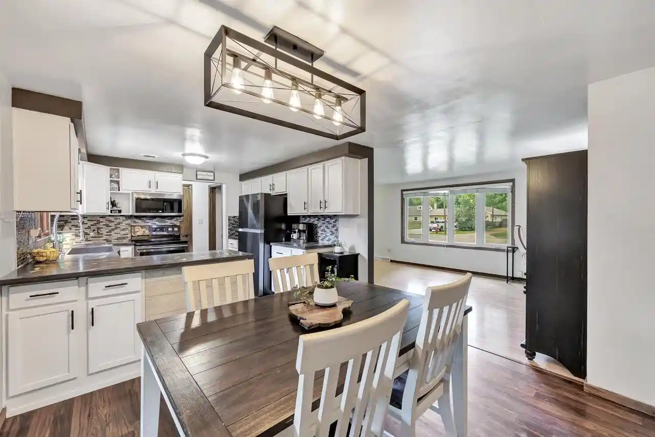 27th image of 1863 Lenwood Avenue Avenue, Green Bay, WI 54303 | MLS# 50329637