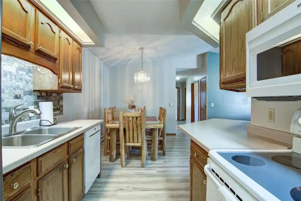 2nd image of 2904 Schabacker Ct Ct, Menomonie, WI 54751
