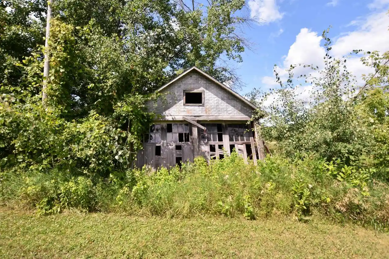 Photo 3 of Sale Pending at N6221 32Nd Avenue Avenue, Fremont, WI 54940 | MLS# 50329640 | Listing updated on 2026-08-28
