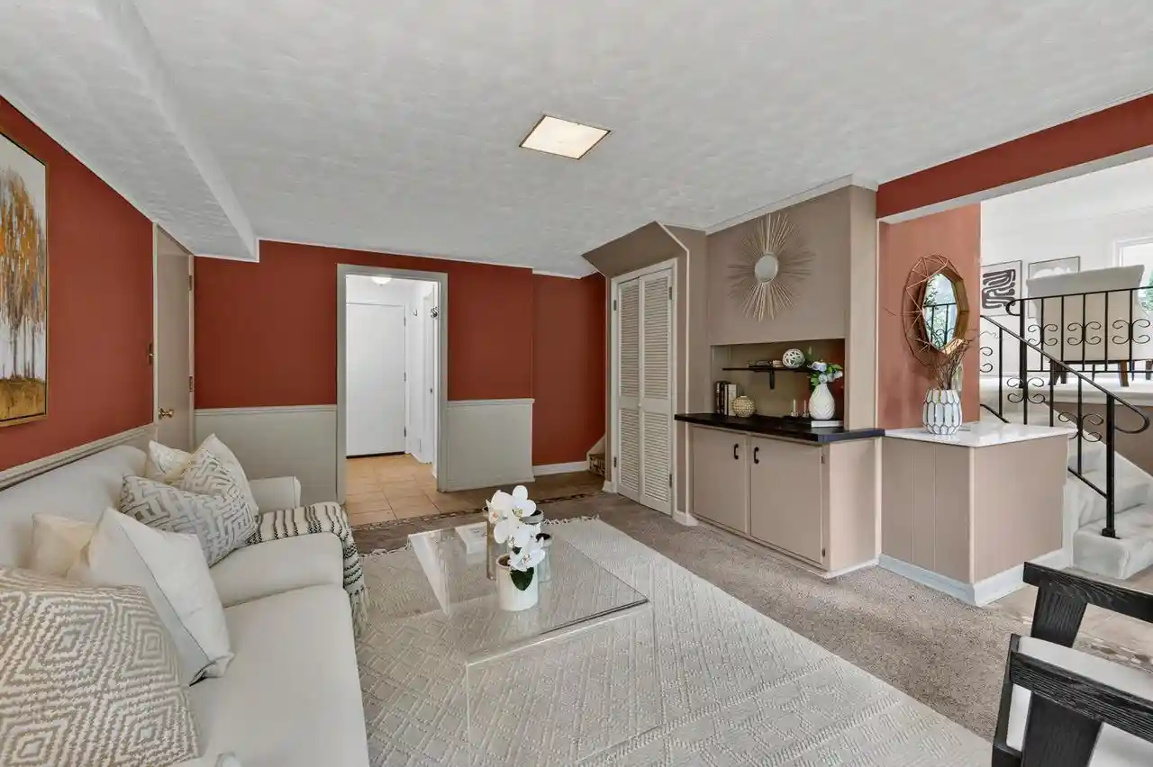5th image of 8551 N Manor Lane Lane, Milwaukee, WI 53217 | MLS# 1972959