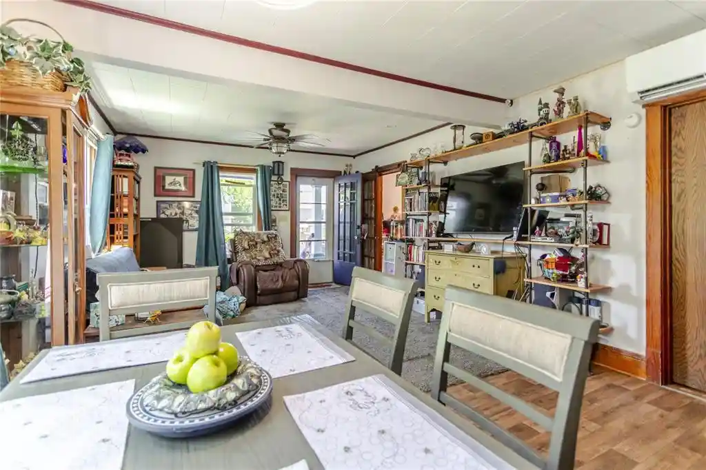 image of 919 Summer Street Street, Eau Claire, WI 54701 | MLS# 1603176