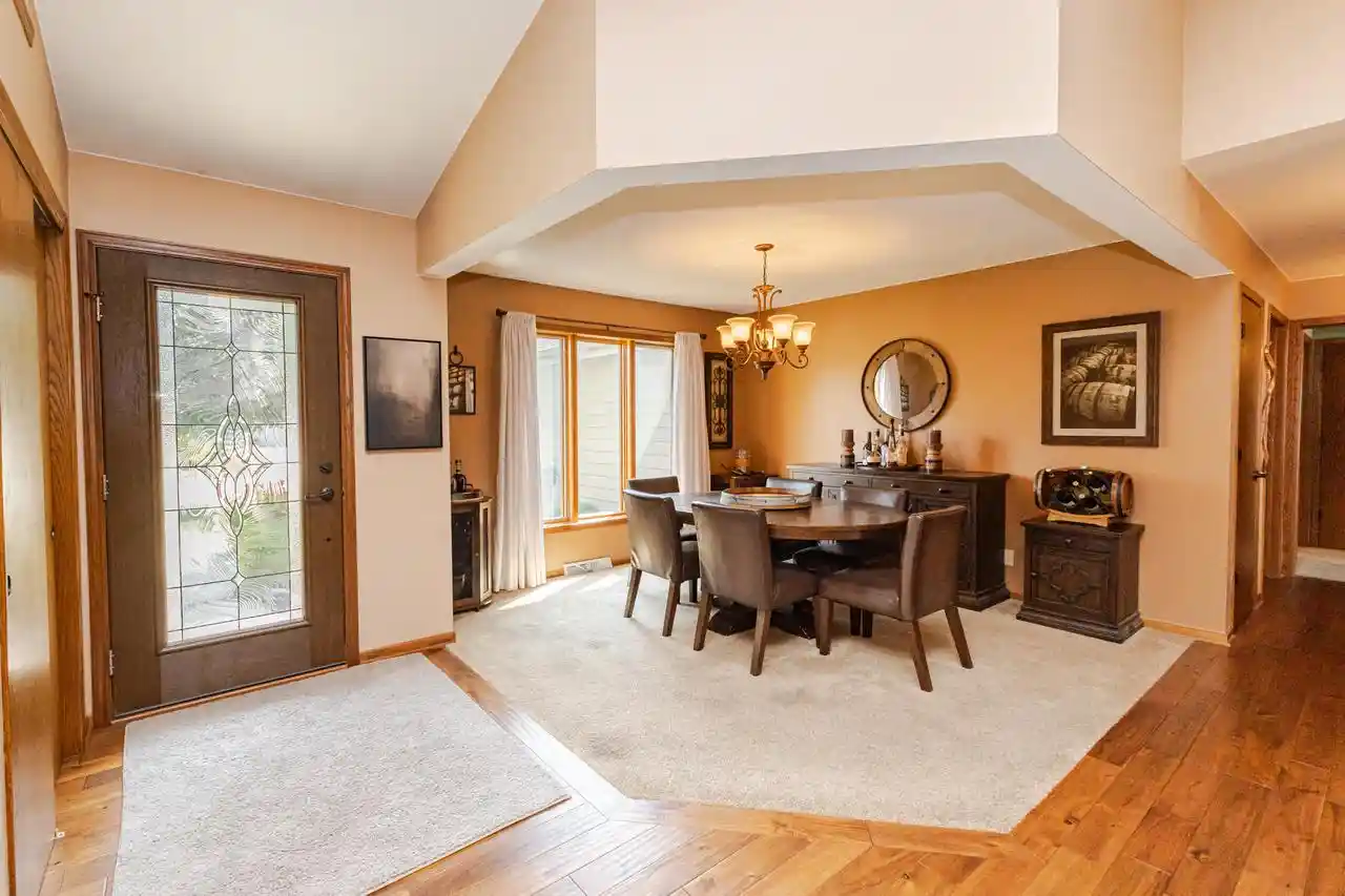 2nd image of N60w24632 Lynette Pass Pass, Sussex, WI 53089 | MLS# 1972977