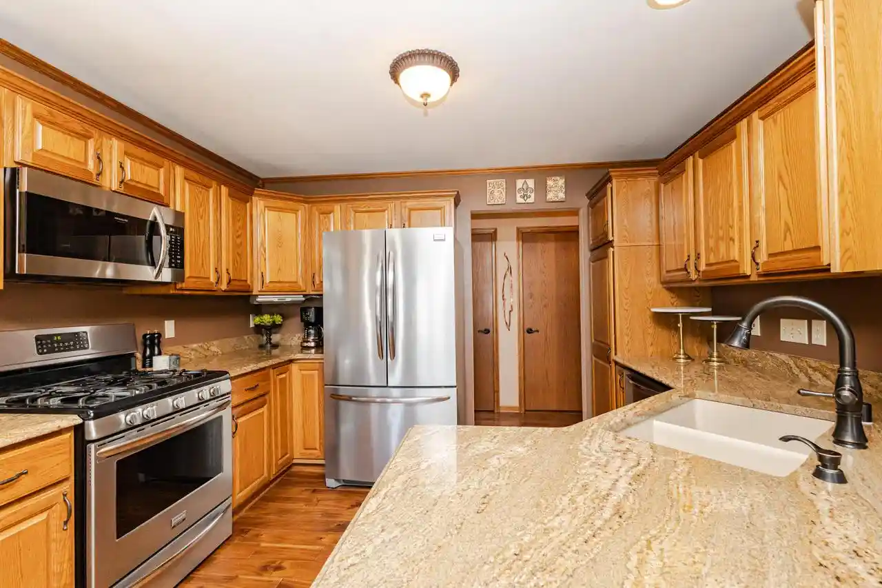4th image of N60W24632 Lynette Pass Pass, Sussex, WI 53089 | MLS# 1972977