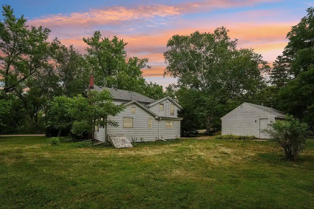 1st image of S63w34771 Piper Road Road, Eagle, WI 53119 | MLS# 1972978