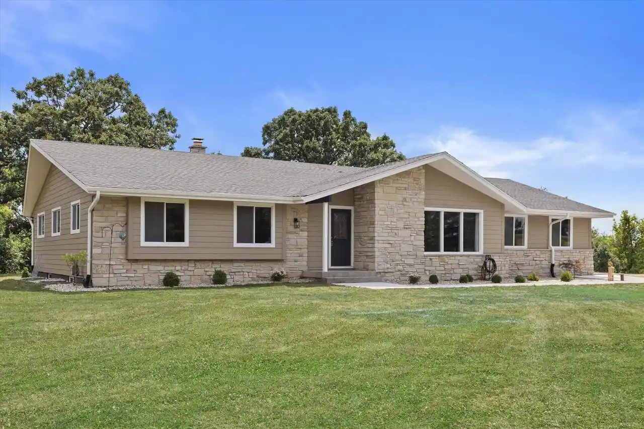 Photo 1 of Single family home for sale at 3025 South Road Road, Lake Geneva, WI 53147 | MLS# 1972983 | Listing updated on 2026-09-17