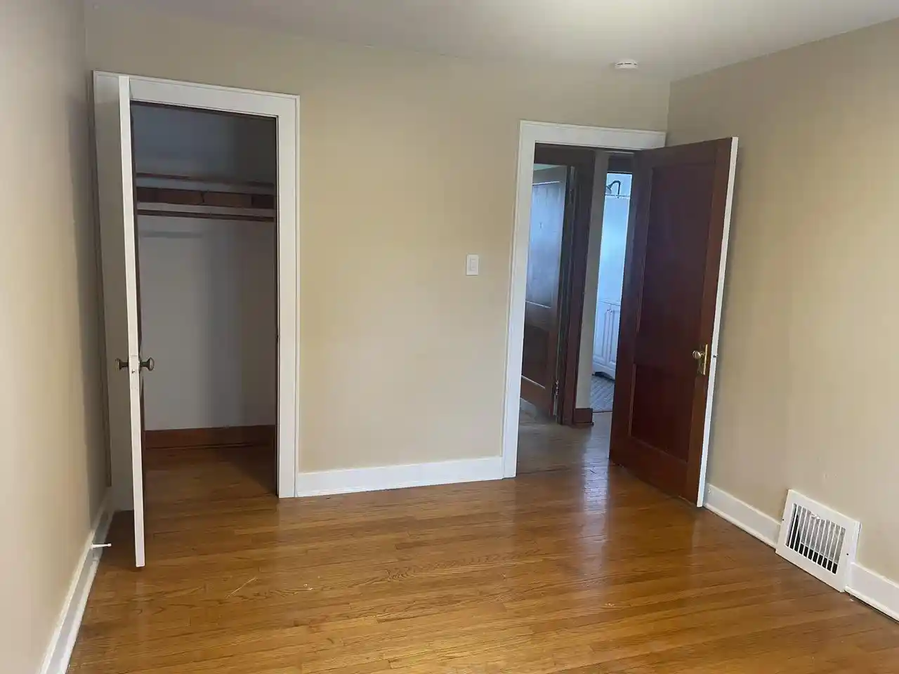 Photo 3 of Single family home for sale at 4626 N Ironwood Lane Lane, Glendale, WI 53209 | MLS# 1972996 | Listing updated on 2026-09-03