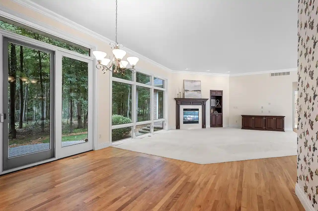 3rd image of 2060 Muirwood Court Court, Green Bay, WI 54313 | MLS# 50329673