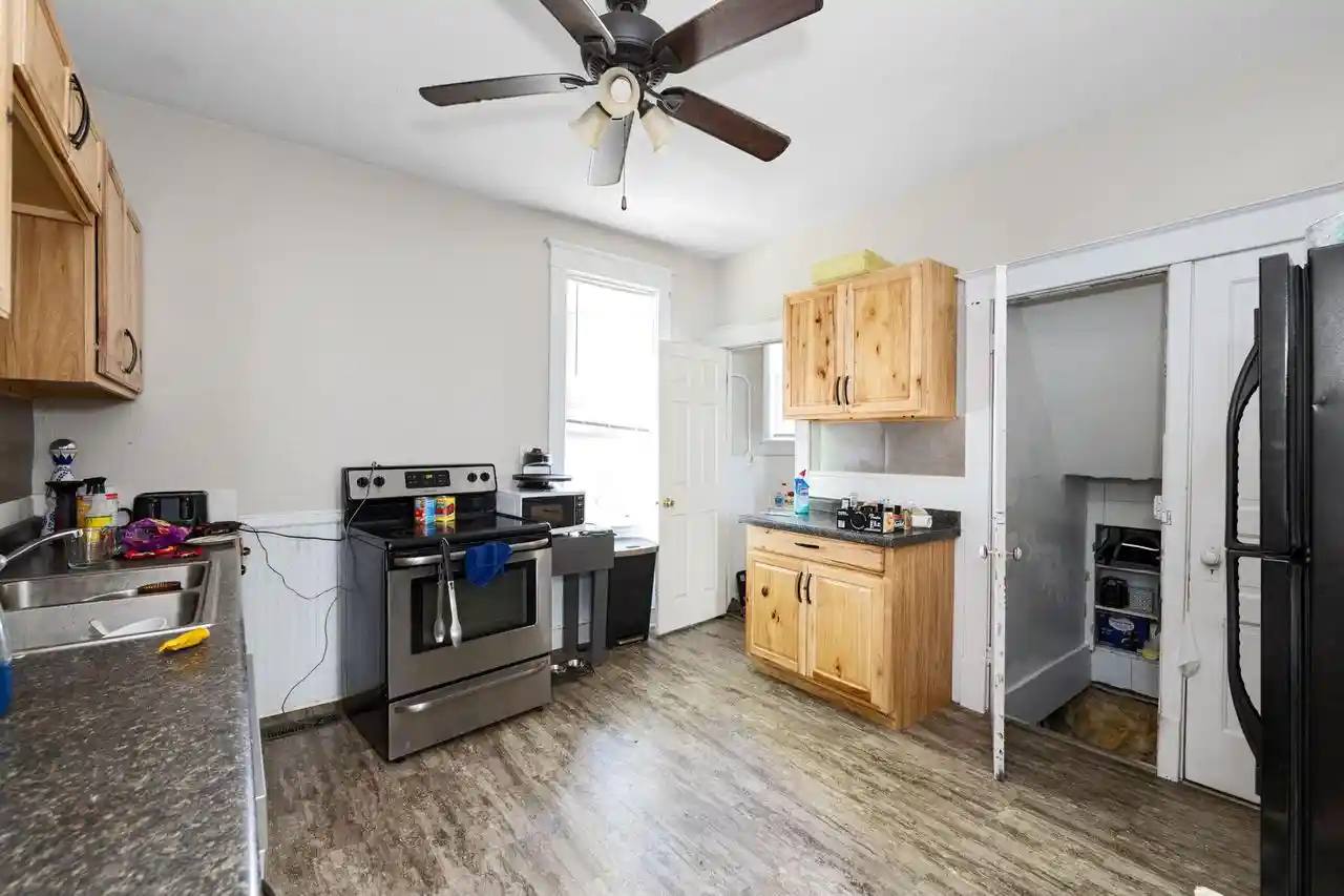 2nd image of 929 Redfield Street Street #931, La Crosse, WI 54601 | MLS# 1973001