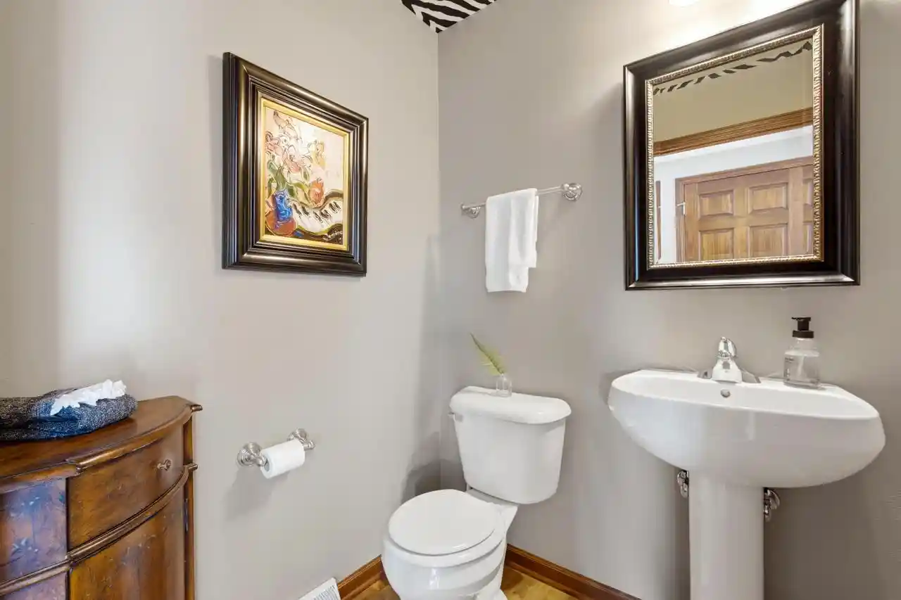35th image of 8224 S Shadwell Circle Circle, Franklin, WI 53132 | MLS# 1973003