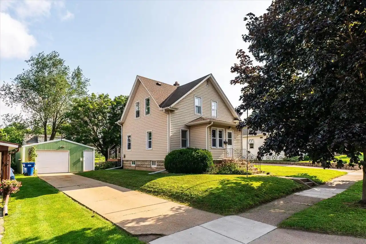 1st image of 408 E Broadway Street Street, Viroqua, WI 54665 | MLS# 1973018