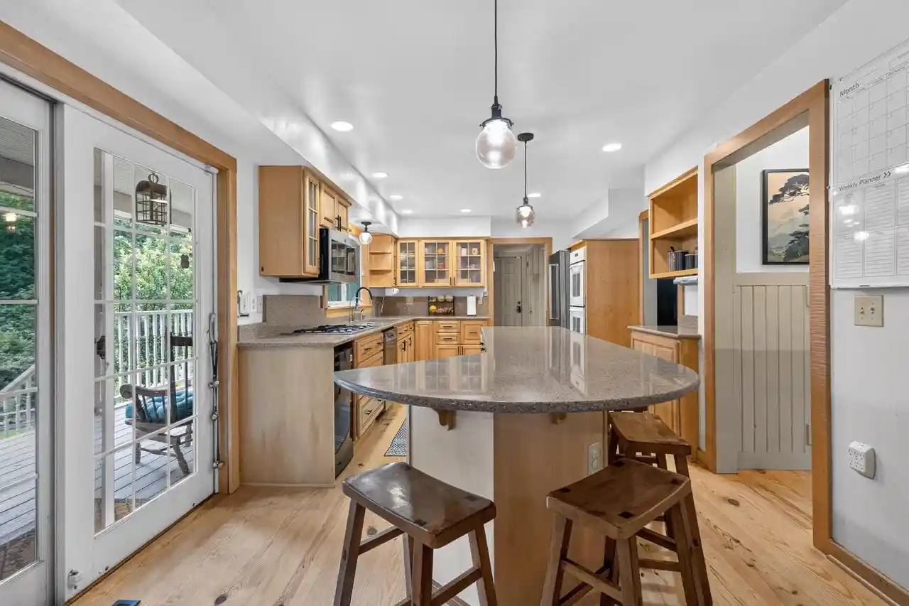 2nd image of 8406 Whitewood Dr Dr, Kewaskum, WI 53040 | MLS# 1973020
