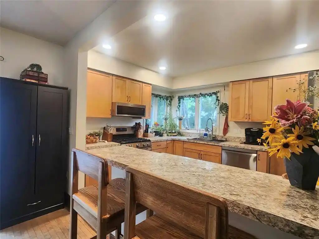 3rd image of 914 Main Street Street, Rice Lake, WI 54868 | MLS# 1603060