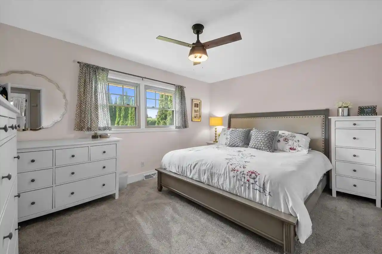 image of 4575 Lincrest Dr Dr, Brookfield, WI 53045 | MLS# 1973022