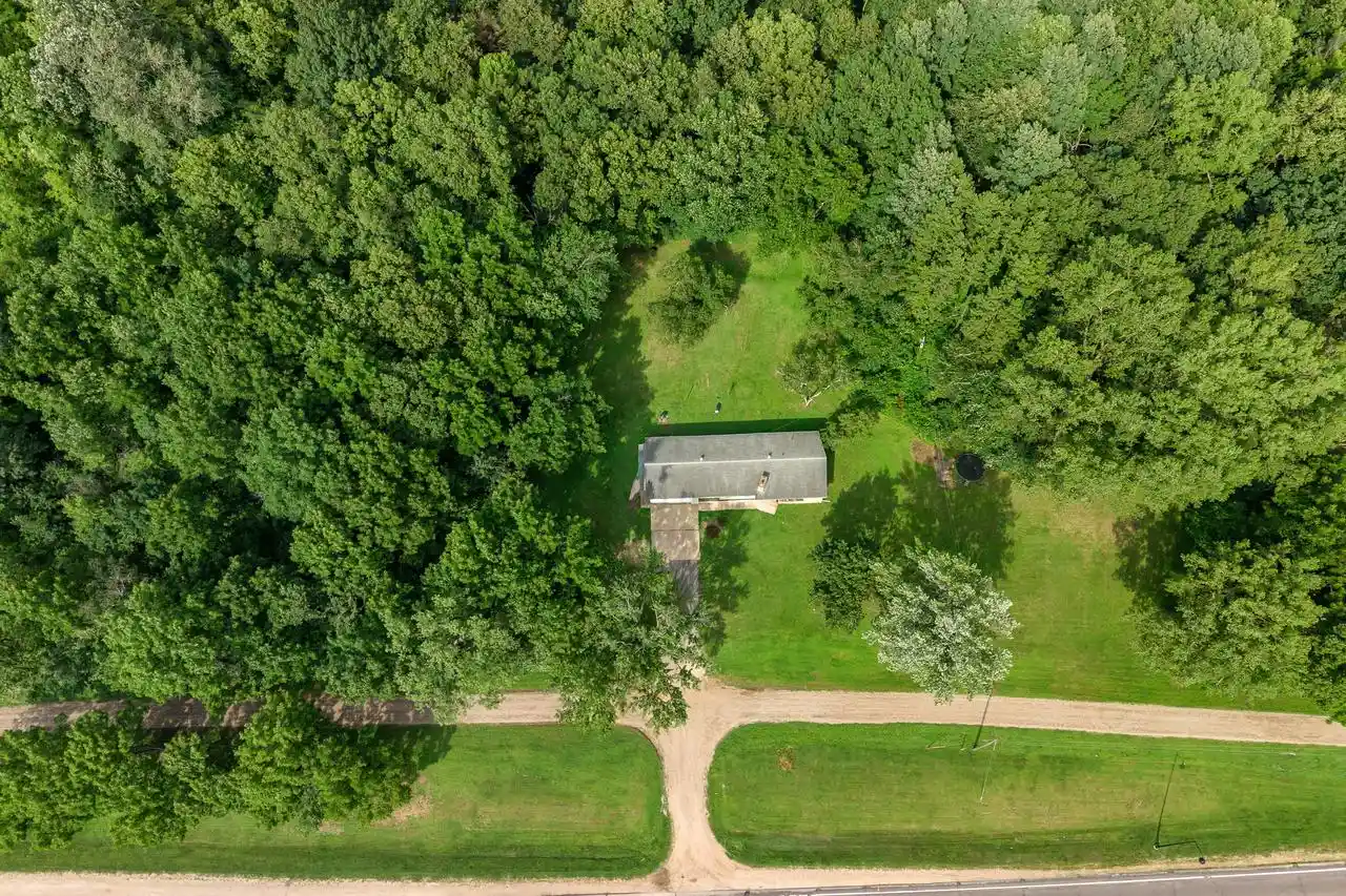 1st image of 809 Holmen Dr N Dr N, Holmen, WI 54636 | MLS# 1973024