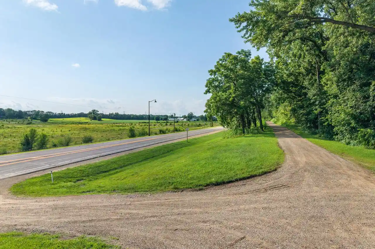 2nd image of 809 Holmen Dr N Dr N, Holmen, WI 54636 | MLS# 1973024