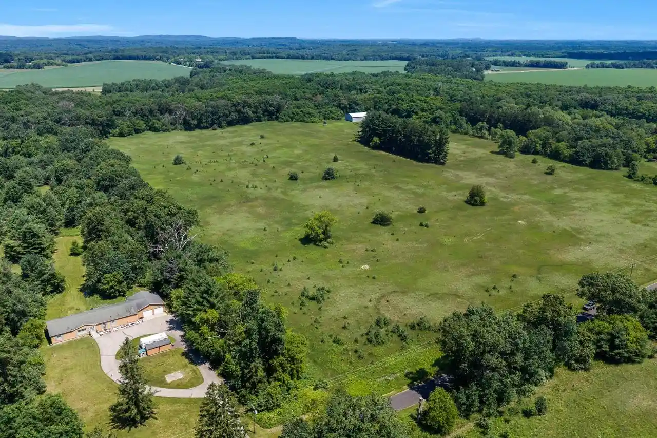 6th image of 10 Ac West Edgewood Dr Dr, Oxford, WI 53952 | MLS# 2028755