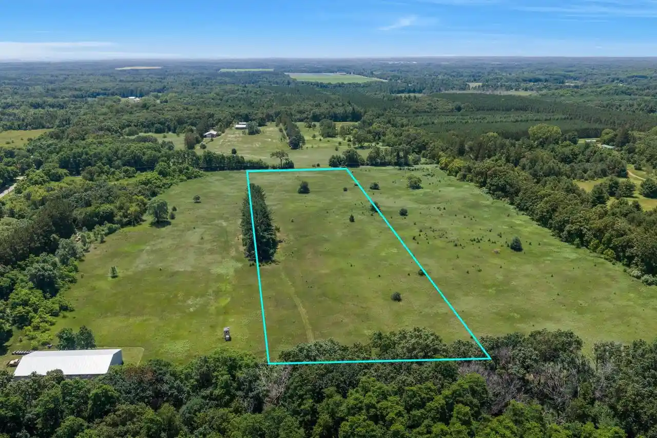 5th image of 10 Ac E Edgewood Dr Dr, Oxford, WI 53952 | MLS# 2028756