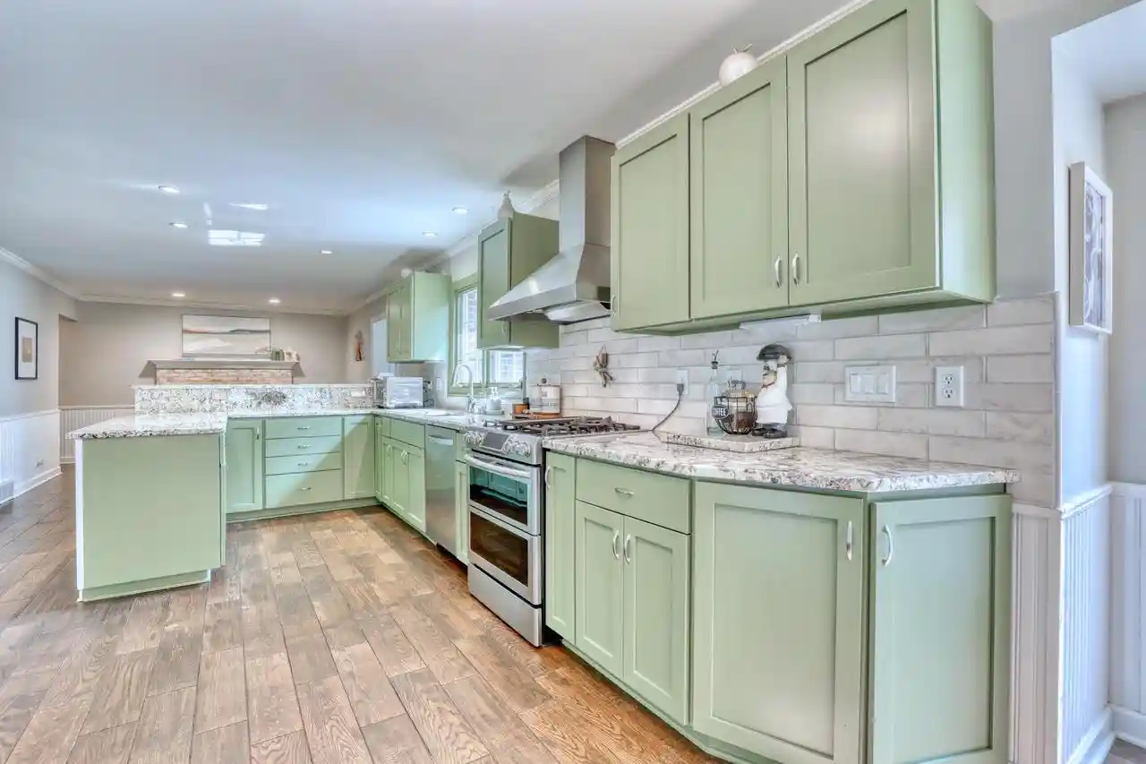 5th image of 8246 Firwood Lane Lane, Greendale, WI 53129 | MLS# 1973042
