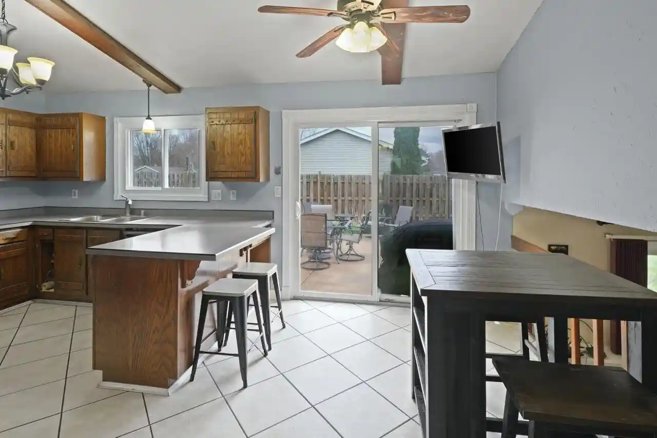 24th image of 312 N 7th Street Street, Waterford, WI 53185 | MLS# 1973043